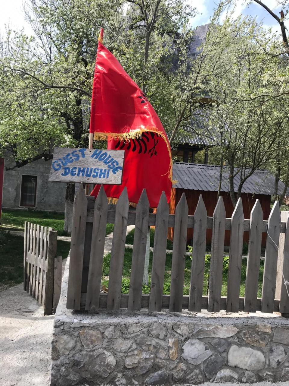 Guesthouse Demushi Valbone Zewnętrze zdjęcie